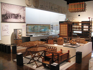 給桑台に乗せたマブシ